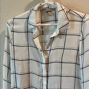 H&M Monochrome Checkered blouse